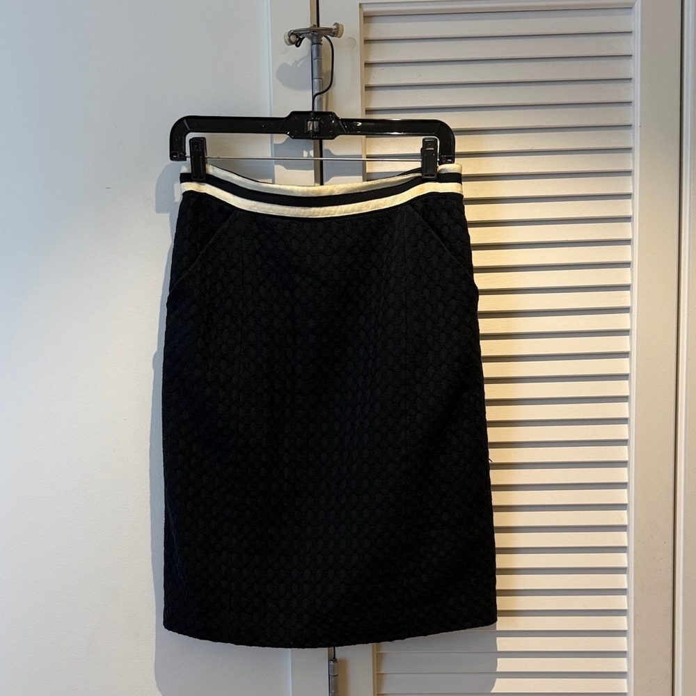 Milly Black Quilted Pencil Skirt with Cream Waistband